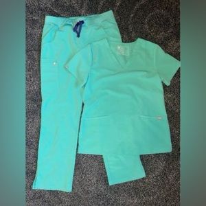 Surgical Green Figs Scrubs S/SP